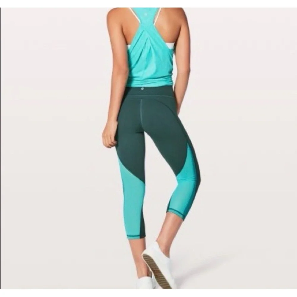 Lululemon Mix and Mesh Crop Size 6 NWT High Rise Luxtreme Mesh Yoga Leggings